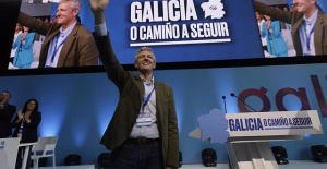 The Galician president assures that it is Juan Carlos I's decision whether or not to give explanations