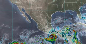 Hurricane 'Ágatha' makes landfall as a category two in Oaxaca, Mexico