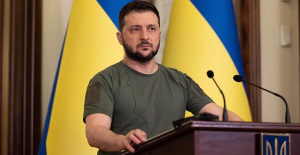 Zelensky argues that Ukraine should be divided between those who defend the country and those who provide resources