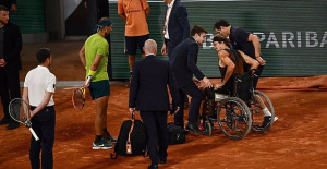 Nadal advances to Roland Garros final as Zverev withdraws