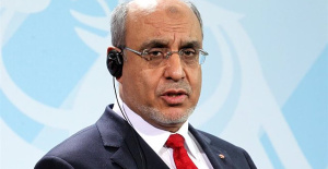 Former Tunisian Prime Minister Hamadi Jebali released after being arrested for alleged money laundering