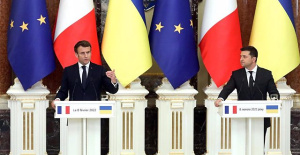 Macron assures Zelensky that he will deliver more heavy weapons to Ukraine to deal with Russia