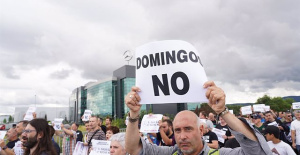 The Mercedes-Benz Vitoria committee will decide today whether to support the strikes called by ELA, LAB and ESK