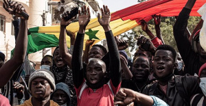 Senegal holds legislative tomorrow with the balance of power at stake between the Government and a budding opposition