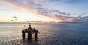 Norwegian government ends oil and gas strike by imposing arbitration