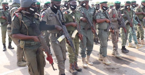 Nigerian Army kills 30 suspected terrorists after attack on presidential guard in Abuja