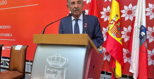 Criticism of Revilla for his idea to change the official anthem of Cantabria