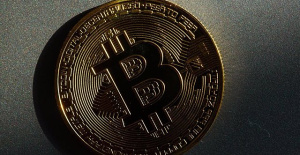 Bitcoin deflates after hitting $25,000 this Monday
