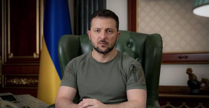 Zelensky asks the prime minister to study the possibility of legalizing same-sex marriage in Ukraine