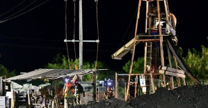 The relatives of the ten miners trapped in Mexico will sign a ransom waiver