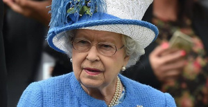 Elizabeth II's doctors show their "concern" for her health and recommend that she continue "under supervision"