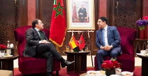 Spain and Morocco agree that the customs of Ceuta and Melilla open during the month of January