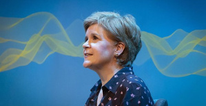 Sturgeon asks the British Parliament to resume plenary sessions in the face of the "rapid deterioration" of the economy
