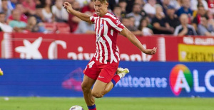 Marcos Llorente is injured in the thigh