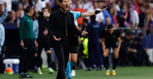 Simeone: "The only good thing we have is that we have to win both games"