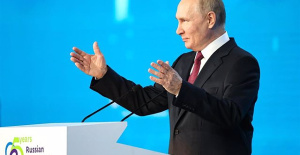 Putin warns of a "real threat of famine" due to the "volatility" of energy and food prices