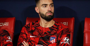 Carrasco: "It's normal for the fans to always want us to win, but that doesn't exist in football"