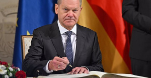 Scholz stresses that Germany will support Ukraine "for as long as it takes"