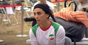 Climber Elnaz Rekabi arrested by the Iranian regime after competing without a veil in Seoul