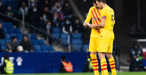 Piqué's goodbye leaves Busquets as the only survivor of the best Barça