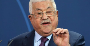 Abbas says two-state solution "cannot be held hostage to the will of the occupiers"
