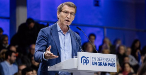 Feijóo boasts of a cohesive PP in front of Sánchez, "entangled in the daily controversy" and who is "shunned" by his 'barons'