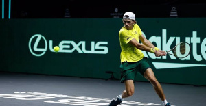 Australia gets first ticket to Davis Cup semifinals