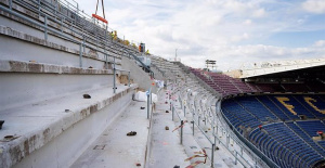 The Camp Nou loses part of the third tier of the South Goal
