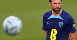 Gareth Southgate will continue as England manager until 2024