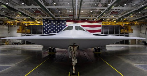 The United States presents its first bomber in 30 years, the B-21 Raider