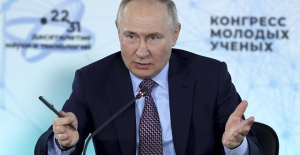 Putin conveys to Scholz that the attacks against Ukraine are "a forced and inevitable response"
