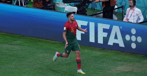An exhibition by Gonçalo Ramos puts Portugal in the quarterfinals