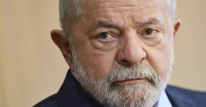 Lula travels to Argentina on his first visit abroad after taking office as president of Brazil