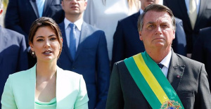 Bolsonaro's party exempts him from guilt in the coup attacks and promises him a "minister's" salary