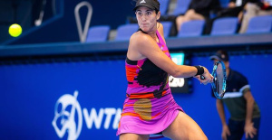 Muguruza returns with another tough defeat in Adelaide