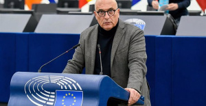 The Italian MEP accused of the corrupt plot denies the accusations and rules out invoking his immunity