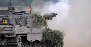 Canada considers sending Leopard tanks to Ukraine, according to media