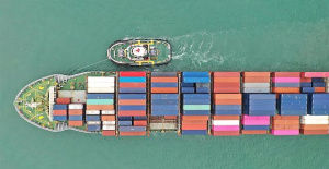 A Hong Kong cargo ship with 22 crew members sunk between South Korea and Japan