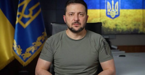Zelensky dismisses more than a dozen senior officials amid complaints about corruption cases in Ukraine