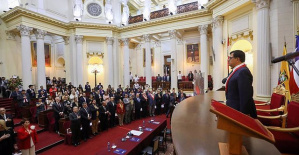 The president of the Congress of Peru urges to "depose any measure of violence" in the protests