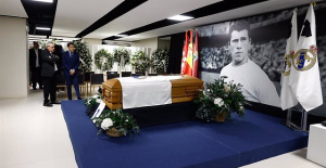 Fans, legends and personalities say goodbye to Amancio Amaro at the Bernabéu