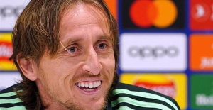 Modric: "I want to deserve my renewal, not continue because of my history at Real Madrid"