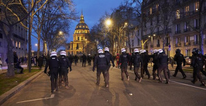 The day of protests in France ends with almost 300 detainees, 234 of them in Paris