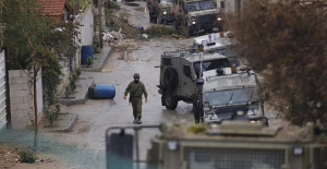 A Palestinian youth dies after being wounded by Israeli army fire during a raid in the West Bank