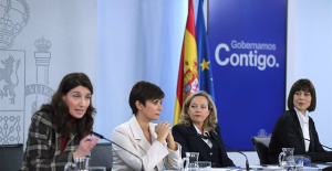The departure of Maroto and Darias from the Government lowers women in the Council of Ministers by 8 points to 52%