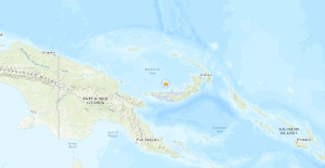 6.5 magnitude earthquake shakes Papua New Guinea