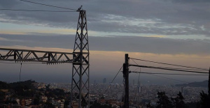 The price of electricity will drop this Sunday by 27%, to 28.48 euros/MWh