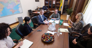 Zelensky meets with the chief prosecutor of the ICC: "We will dismantle Russia's genocidal system"