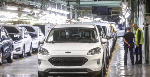 Ford closes an agreement for the ERE to 1,144 workers with early retirement and compensation