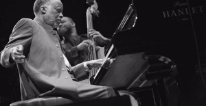 Jazz pianist Ahmad Jamal dies at 92